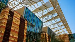 Hoteles cerca a The Phoenix Symphony