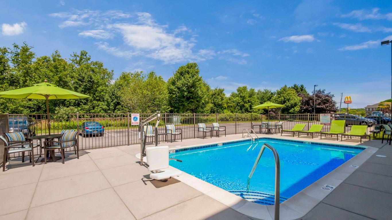 Sleep Inn & Suites