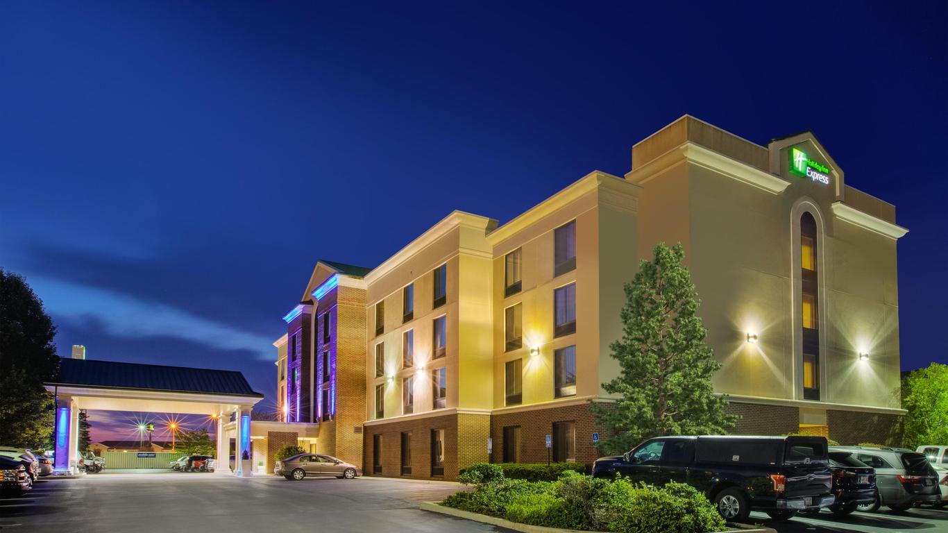 Holiday Inn Express & Suites Fort Wayne