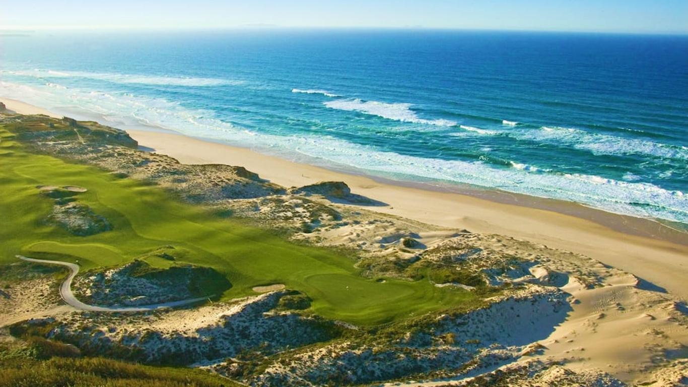The Beachfront Praia D'el Rey Golf & Beach Resort