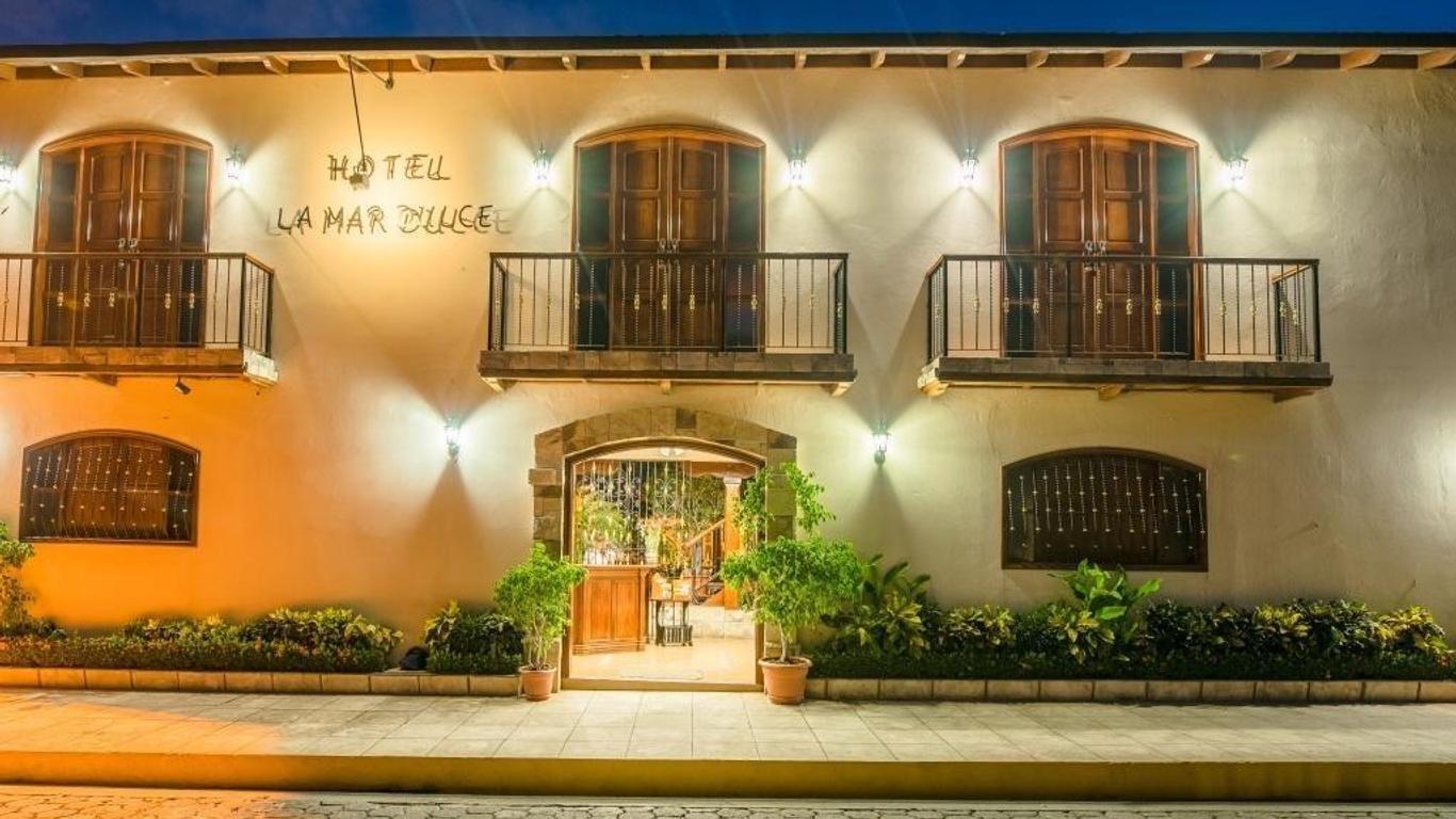 Hotel La Mar Dulce