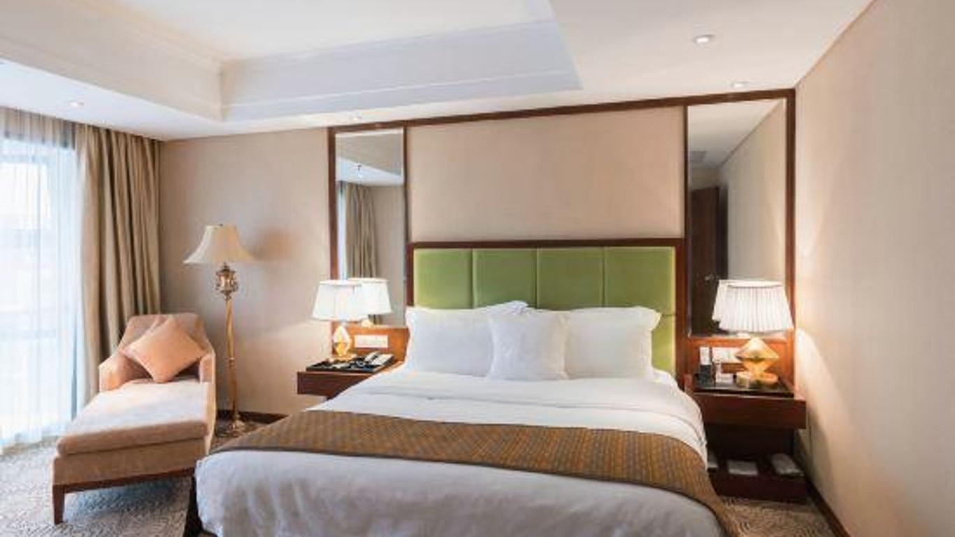 Liuzhou Grand Hotel