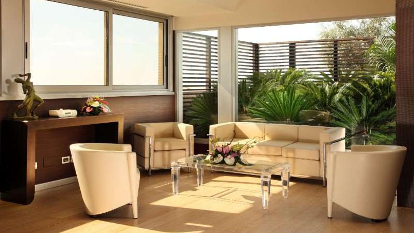 Enea Hotel