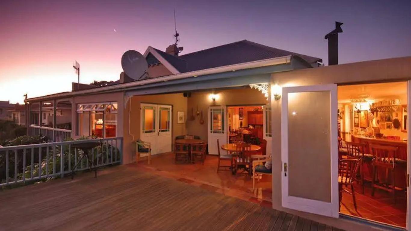 Guinea Fowl Lodge