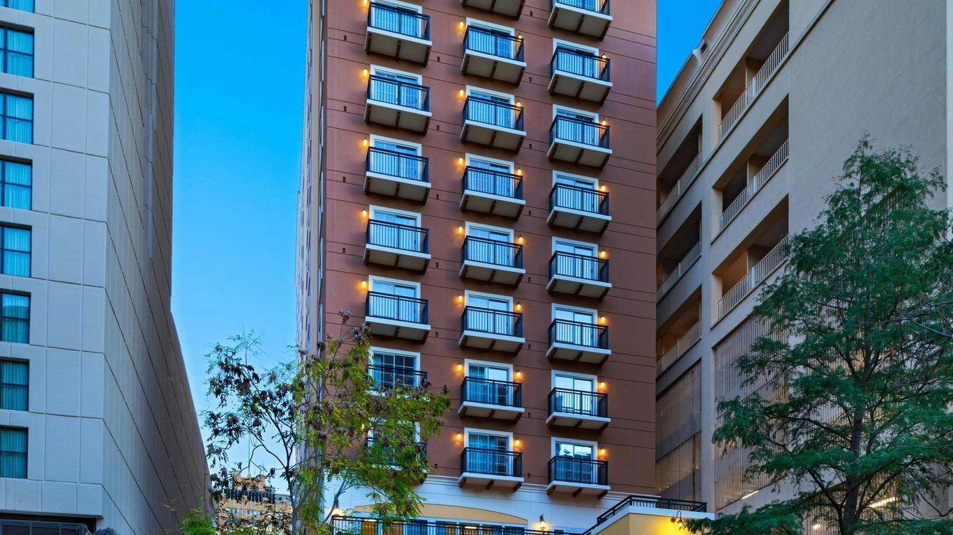 Courtyard by Marriott San Antonio Riverwalk