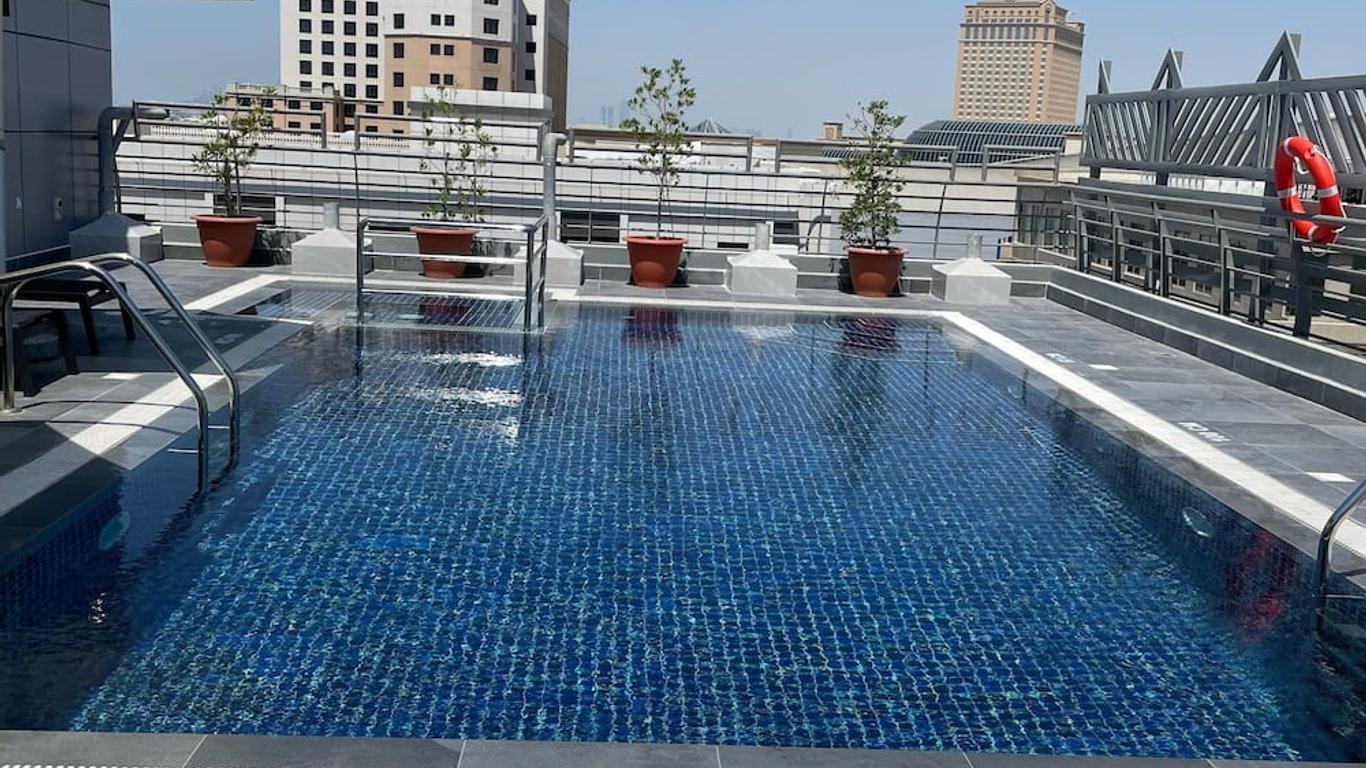Mena Aparthotel