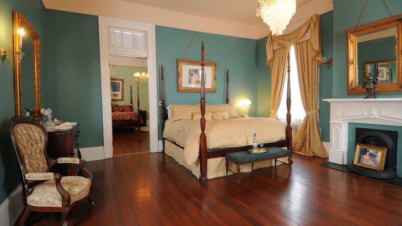 Degas House