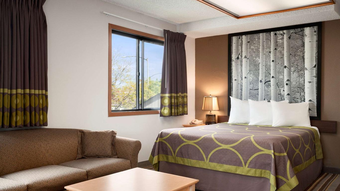 Super 8 by Wyndham Westminster Denver North