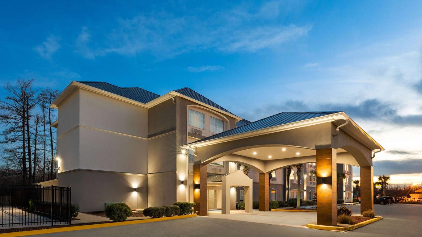 La Quinta Inn & Suites by Wyndham Houma