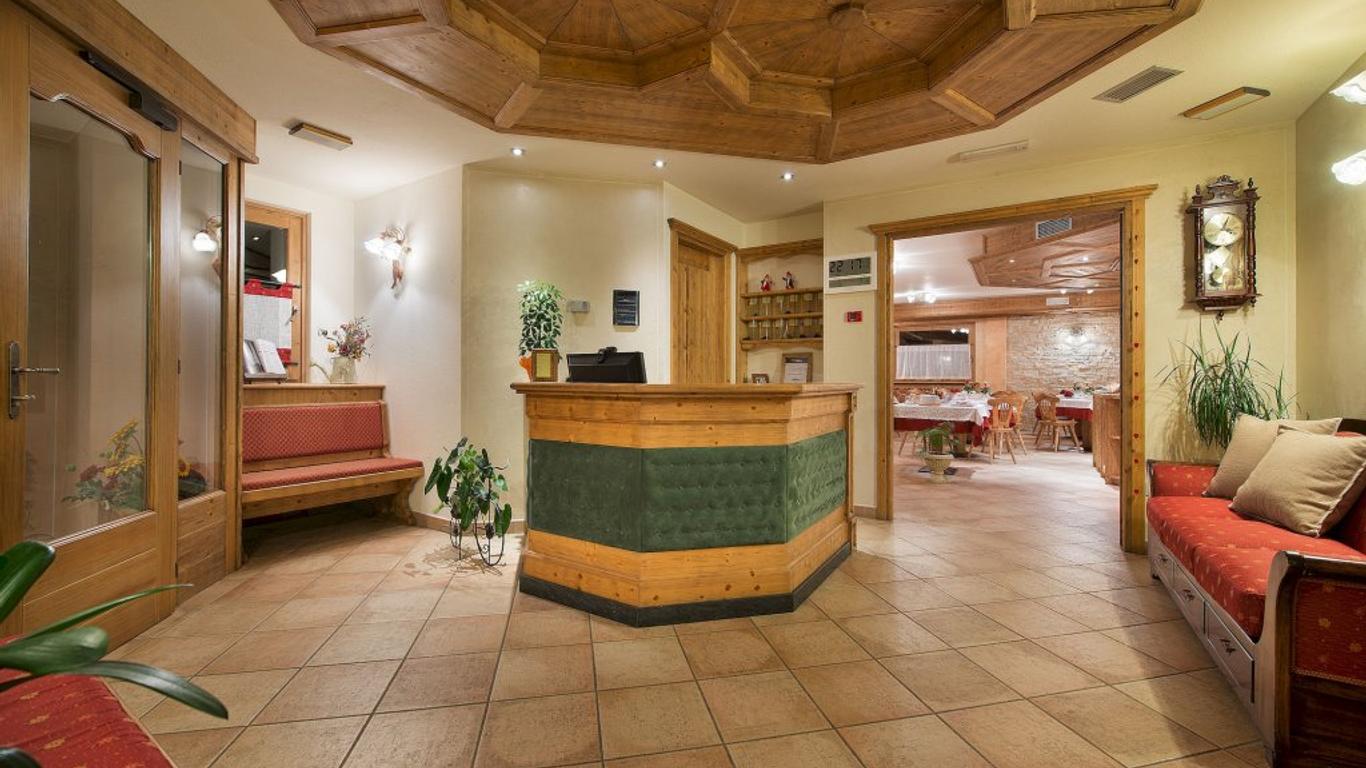 Hotel Costanza Mountain Holiday