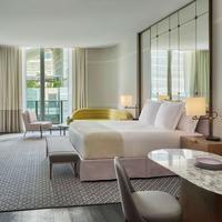 SLS LUX Brickell